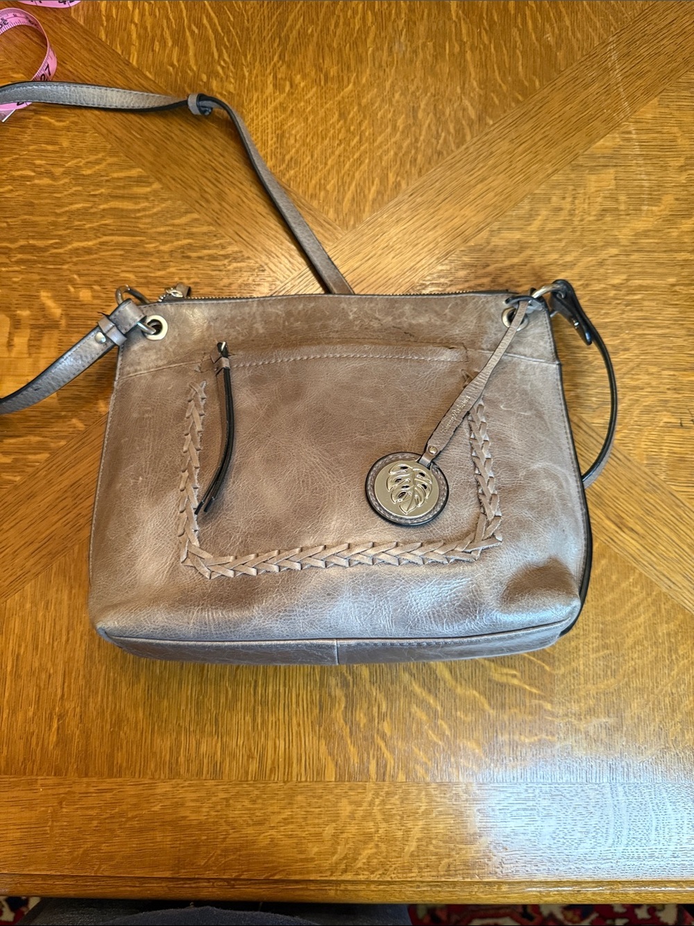 Tommy Bahama Silver-Gray Leather Messenger Bag - Picture 7 of 9